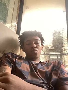 Boy cock18 online show from October 2025 04:06:02 PM