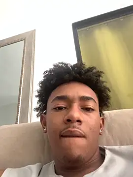 Boy cock18 online show from November 2025 05:37:02 PM