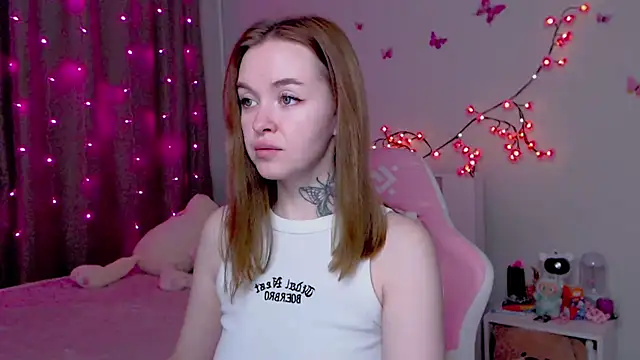 Snapshot of Naughty_Mable chatting on October 2025 01:14:02 AM Naughty Mable online show from October 2025 01:14:02 AM