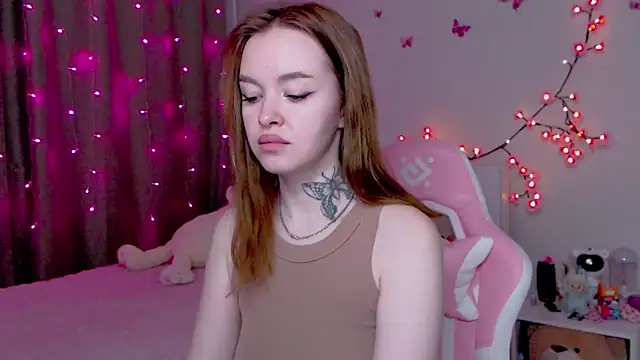 Snapshot of Naughty_Mable chatting on October 2025 12:21:02 AM Naughty Mable online show from October 2025 12:21:02 AM