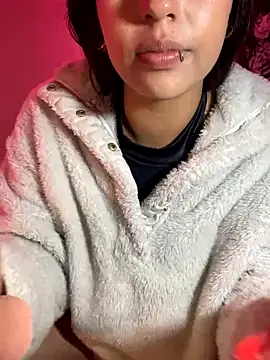 lauuraww online show from October 2025 06:03:01 AM