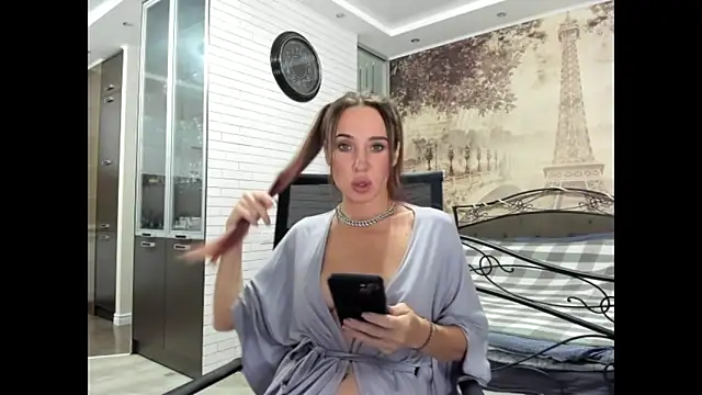 Snapshot of One_of_the_girls chatting on September 2025 05:29:02 PM One of the girls online show from September 2025 05:29:02 PM