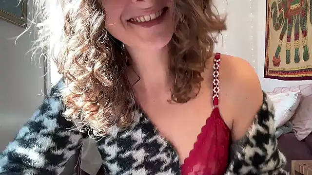 leahsparkles online show from March 2025 04:14:01 PM