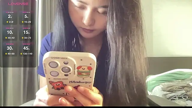 Snapshot of qiaoyi-666 chatting on January 2025 08:31:01 AM qiaoyi-666 online show from January 2025 08:31:01 AM