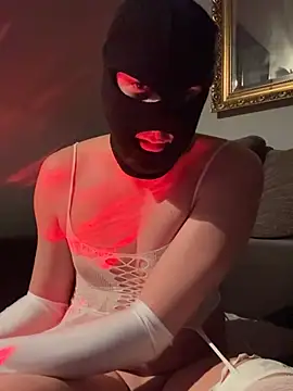 DiamondZar77038 online show from January 2025 05:40:01 PM