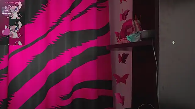 Snapshot of Vasya_Sylvia chatting on November 2025 06:46:01 AM Vasya Sylvia online show from November 2025 06:46:01 AM