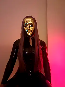 Snapshot of NoraInMask chatting on March 2025 09:26:01 PM NoraInMask online show from March 2025 09:26:01 PM