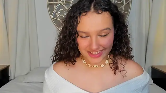 LucyLovelyy online show from January 2025 10:24:01 PM