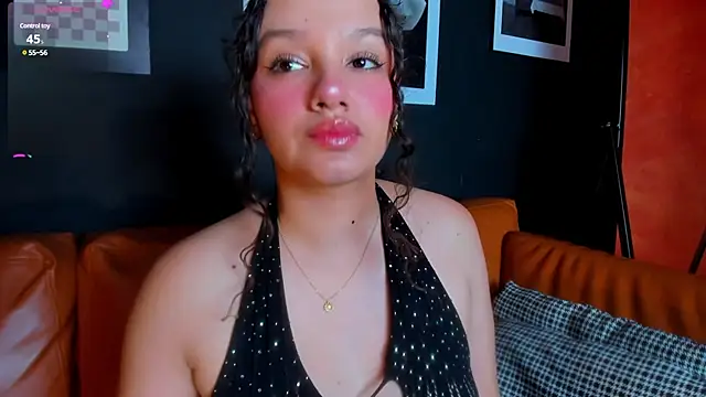 LucyLovelyy online show from January 2025 08:01:01 PM
