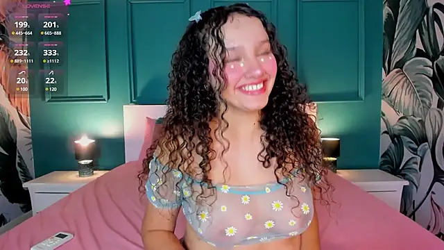 LucyLovelyy online show from January 2025 02:04:02 AM