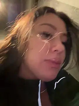 Snapshot of AndreaMood chatting on February 2025 06:44:01 AM AndreaMood online show from February 2025 06:44:01 AM