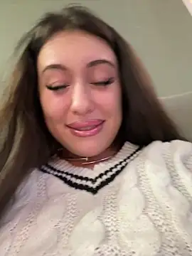 Snapshot of AndreaMood chatting on February 2025 11:02:02 AM AndreaMood online show from February 2025 11:02:02 AM