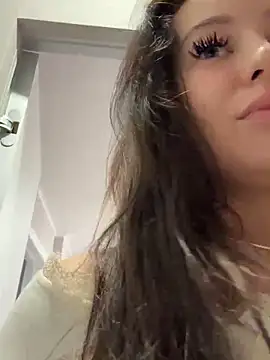 Snapshot of AndreaMood chatting on February 2025 04:21:02 AM AndreaMood online show from February 2025 04:21:02 AM