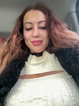 Snapshot of AndreaMood chatting on October 2025 07:49:01 AM AndreaMood online show from October 2025 07:49:01 AM