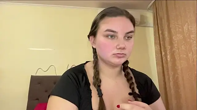 Snapshot of Dreamyblushfairy chatting on October 2025 02:39:02 PM Dreamyblushfairy online show from October 2025 02:39:02 PM