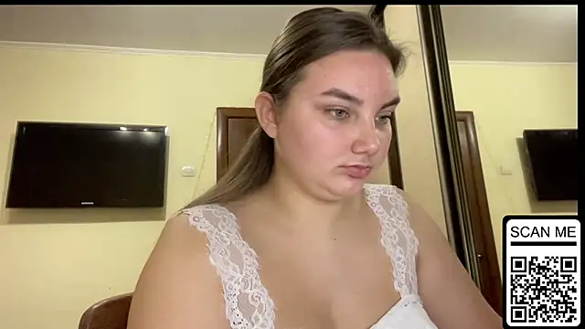 Snapshot of Dreamyblushfairy chatting on November 2025 03:28:01 AM Dreamyblushfairy online show from November 2025 03:28:01 AM