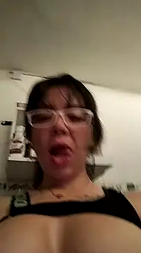 Snapshot of StarSex22 chatting on December 2024 03:47:02 PM StarSex22 online show from December 2024 03:47:02 PM