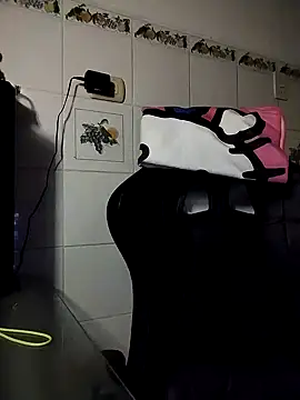 Snapshot of StarSex22 chatting on January 2025 07:17:01 AM StarSex22 online show from January 2025 07:17:01 AM