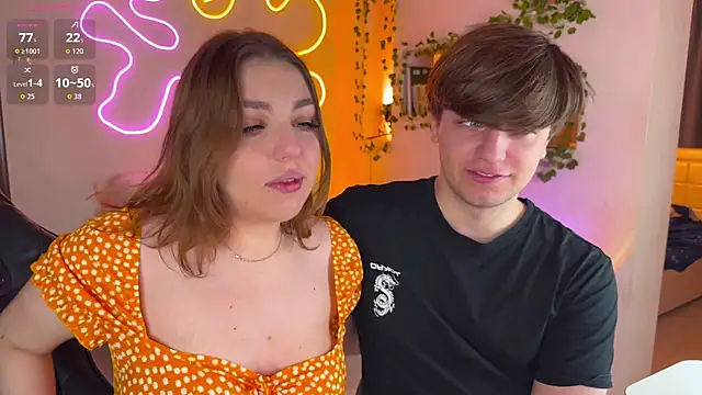 Snapshot of RobertAndLinela chatting on October 2025 11:55:02 AM RobertAndLinela online show from October 2025 11:55:02 AM