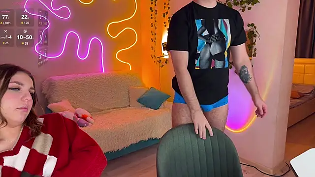 Snapshot of RobertAndLinela chatting on November 2025 01:55:01 PM RobertAndLinela online show from November 2025 01:55:01 PM