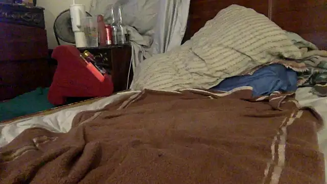 bubblebut420 online show from October 2025 07:40:02 AM