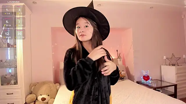 Snapshot of Maekko chatting on January 2025 12:19:02 PM Maekko online show from January 2025 12:19:02 PM