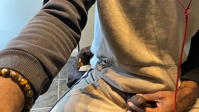 BuffBlackThug online show from September 2025 02:07:02 PM