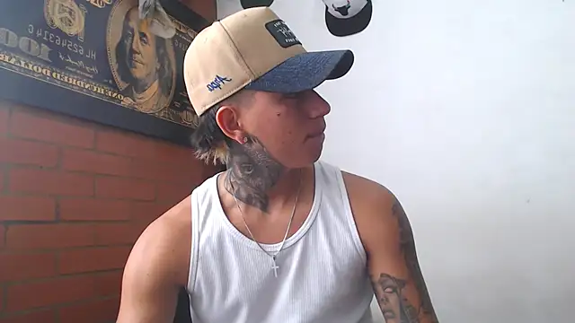 Thiago x Sahara online show from December 2024 02:00:01 PM