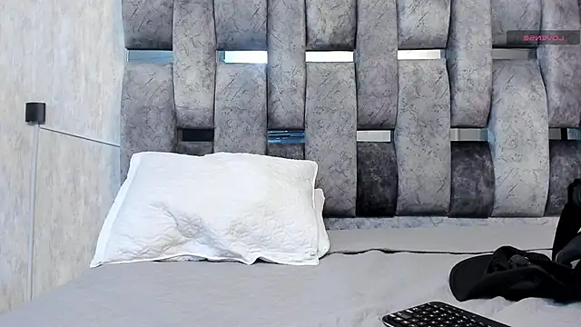 nicklause froid online show from March 2025 10:50:01 PM