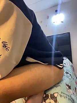 usersweet online show from January 2025 04:15:01 AM