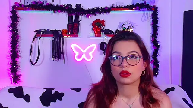 EmiF26 online show from October 2025 02:15:01 AM