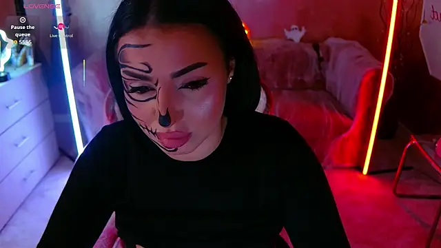 Snapshot of evanew_ chatting on October 2025 06:42:02 PM evanew online show from October 2025 06:42:02 PM