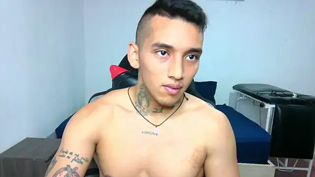 Snapshot of David_Adams2003 chatting on January 2025 12:02:01 PM David Adams2003 online show from January 2025 12:02:01 PM