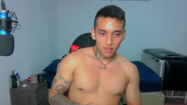 Snapshot of David_Adams2003 chatting on January 2025 11:10:02 PM David Adams2003 online show from January 2025 11:10:02 PM