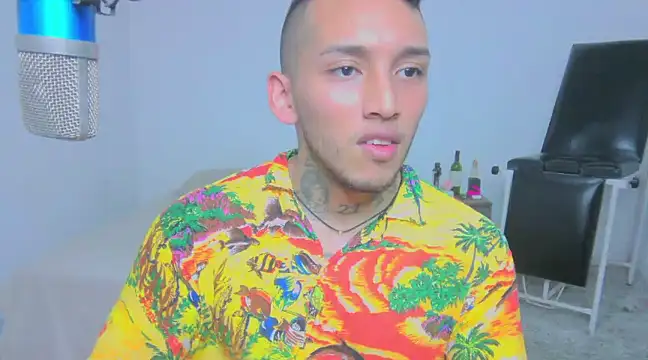 Snapshot of David_Adams2003 chatting on March 2025 06:01:02 PM David Adams2003 online show from March 2025 06:01:02 PM