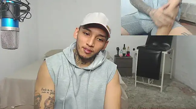 Snapshot of David_Adams2003 chatting on March 2025 11:22:02 PM David Adams2003 online show from March 2025 11:22:02 PM