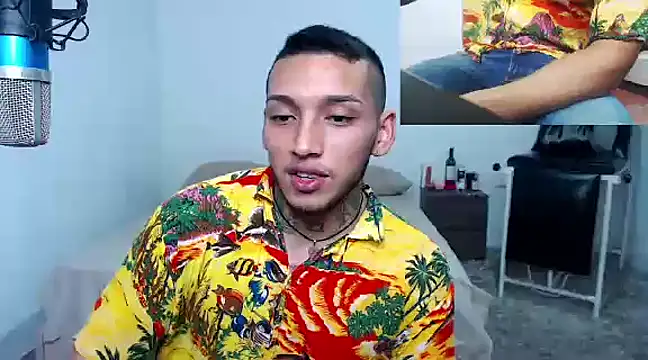 Snapshot of David_Adams2003 chatting on March 2025 05:04:02 PM David Adams2003 online show from March 2025 05:04:02 PM