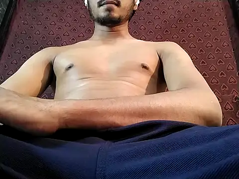 Ultimate cHappiE online show from December 2025 02:43:02 PM