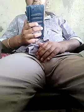 r379 online show from November 2025 06:14:01 AM