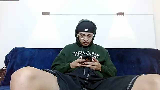 Snapshot of Br4ndxpimm chatting on October 2025 08:05:01 PM Br4ndxpimm online show from October 2025 08:05:01 PM