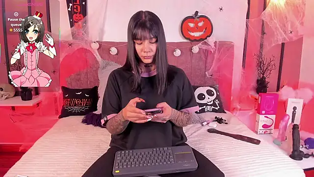 Nathalia Stone online show from October 2025 12:55:01 PM