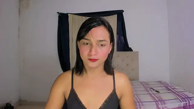 Miss noah18 online show from January 2025 08:01:01 PM
