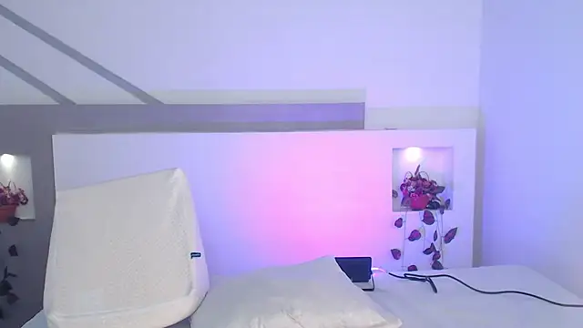 Snapshot of VenusEvans1 chatting on February 2025 12:14:01 AM VenusEvans1 online show from February 2025 12:14:01 AM