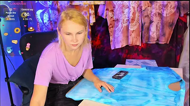 Anna Corsets online show from September 2025 12:10:02 PM