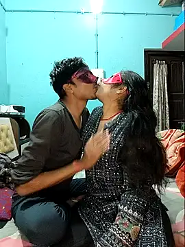 Snapshot of Hot_purva chatting on December 2024 10:03:02 AM Hot purva online show from December 2024 10:03:02 AM