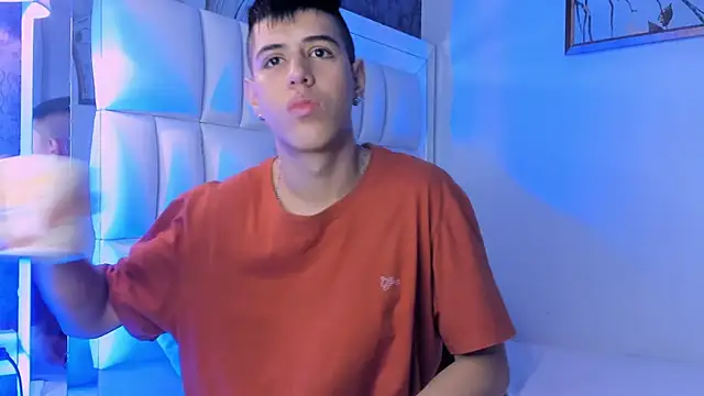 Snapshot of Angel_Khouri chatting on January 2025 08:42:01 PM Angel Khouri online show from January 2025 08:42:01 PM