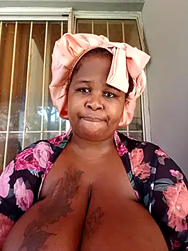 SexyLadyBoosxx online show from October 2025 01:03:02 PM