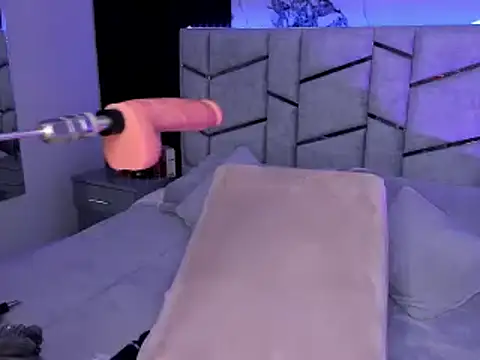 daniiphoeniixx online show from January 2025 11:22:01 PM