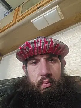 StruggleSnuggles online show from November 2025 05:15:01 PM