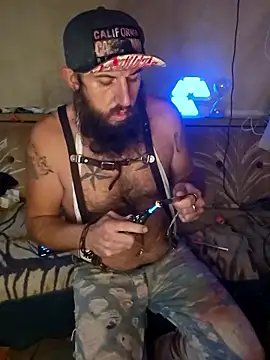 StruggleSnuggles online show from November 2025 05:35:02 AM